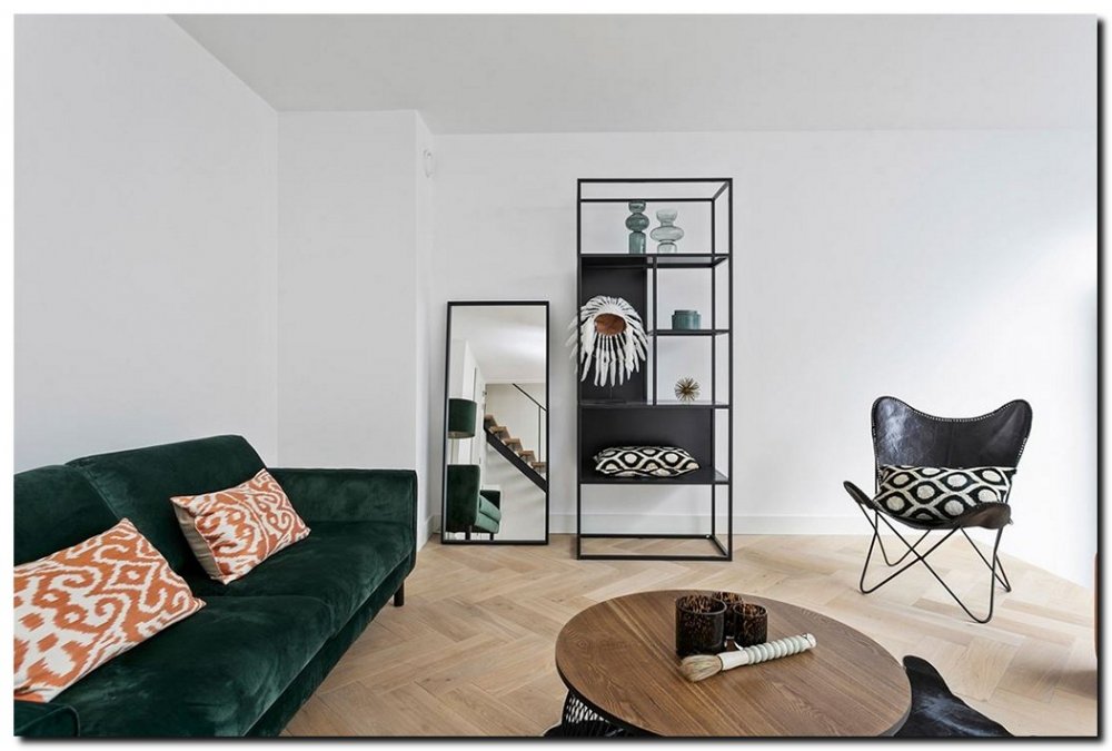 00004zwart-60120 Mirror Yestin black Special offer