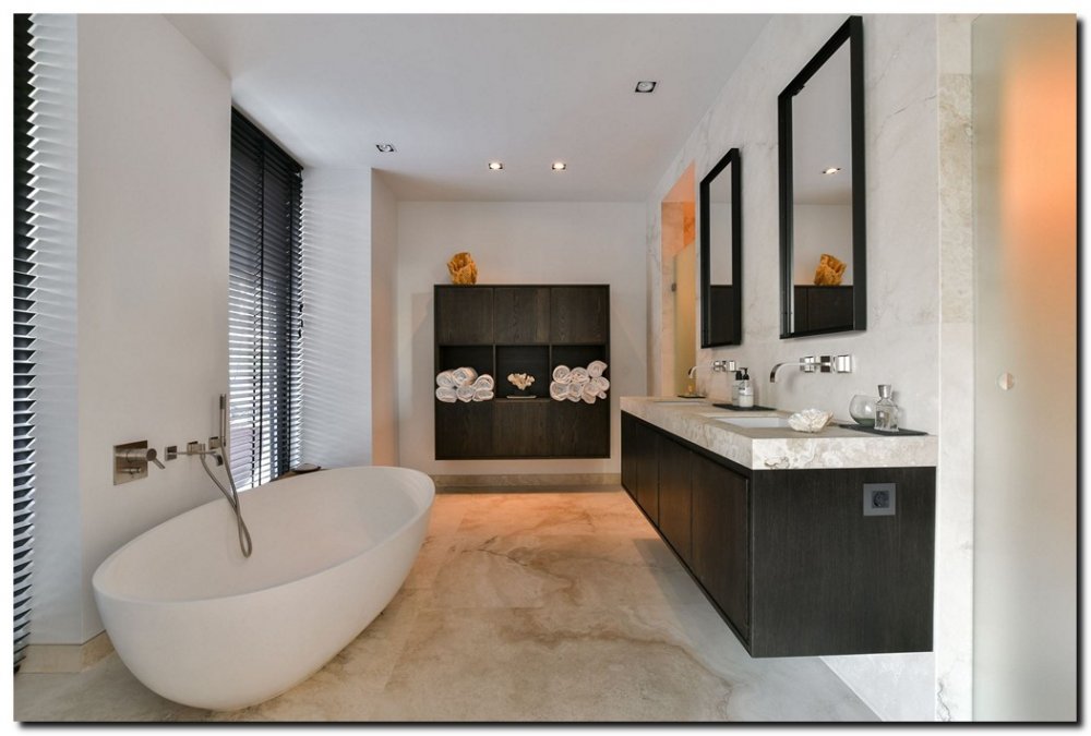 00004zwart-60120 Mirror Yestin black Special offer