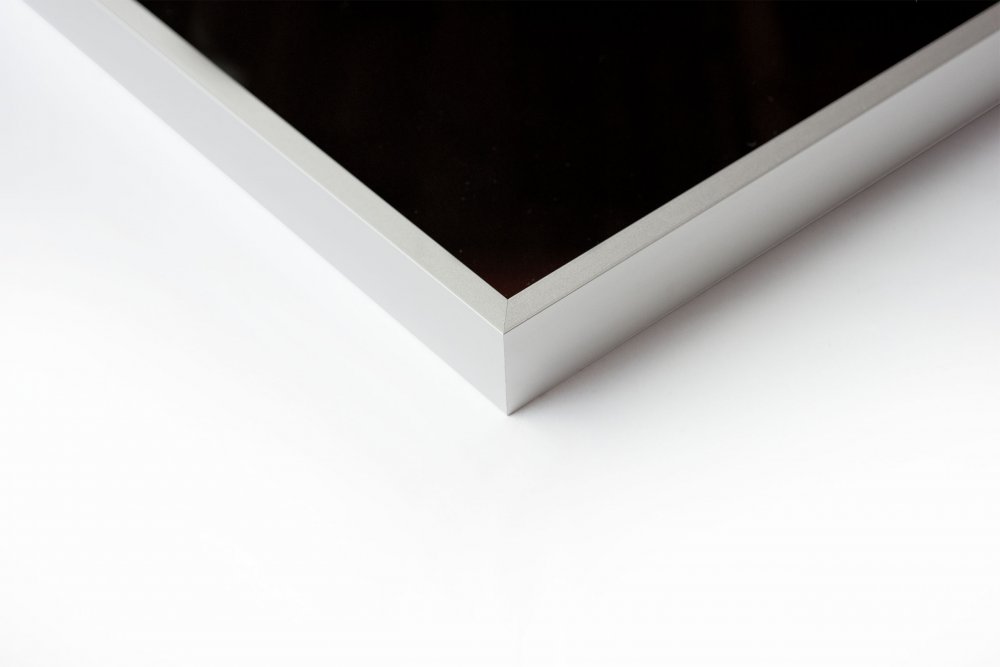 16FFS Nielsen Alpha Aluminium Picture Frame Frosted Silver