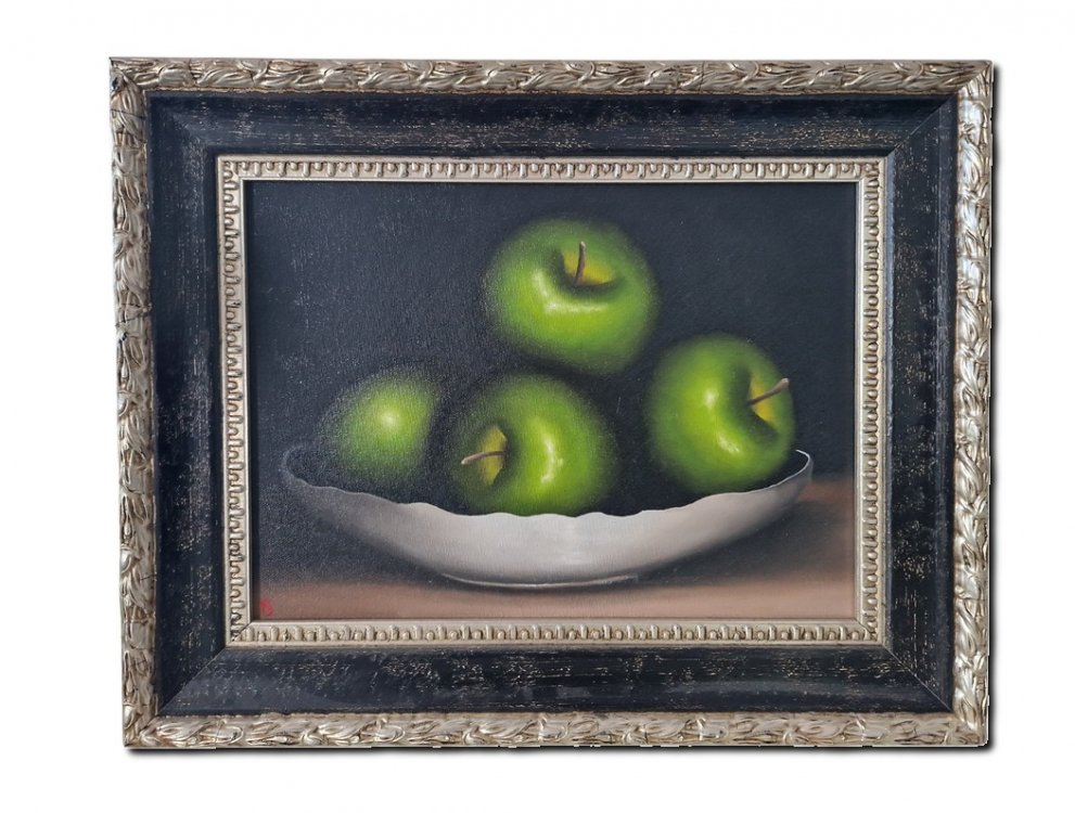 AJO11 These Apples can not compared with Pears