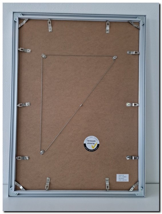 14.304 W Switch-it XL Aluminium Changeable Frames Matte Silver