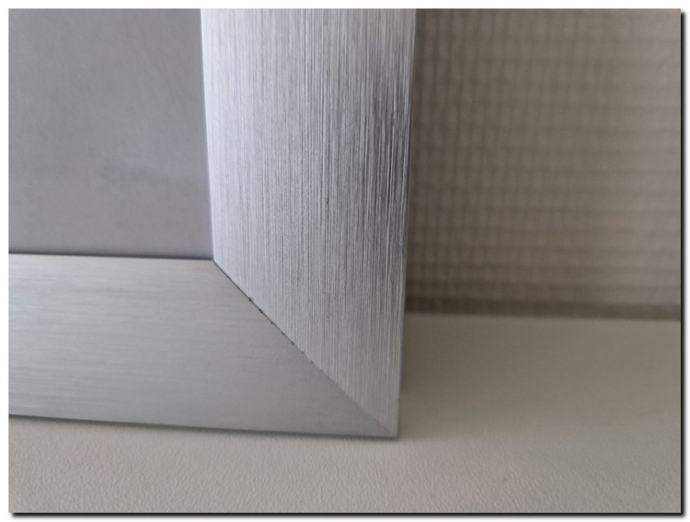 14.304 W Switch-it XL Aluminium Changeable Frames Matte Silver