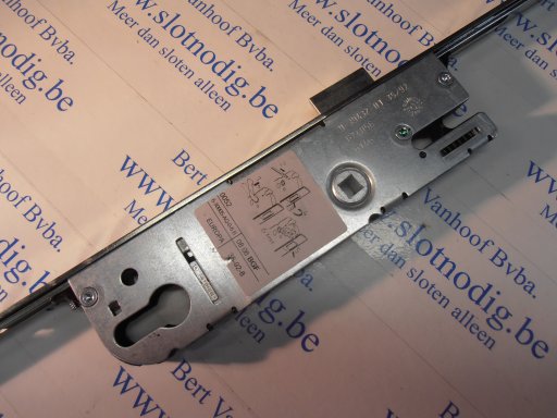 26528605 GU 6-30710-AQ-0-1 35-92-8 F16