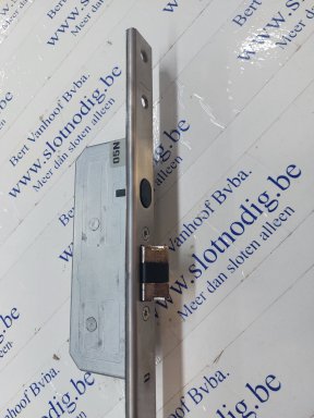 4700417 Fuhr 833-40-92-8-U24-1990