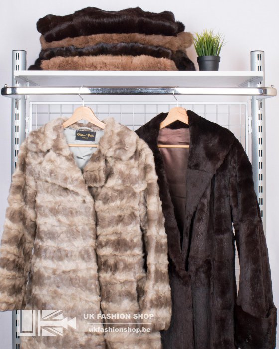 Women Real Fur Jackets/Coats 20 kg Women real fur coats - grade A + CR