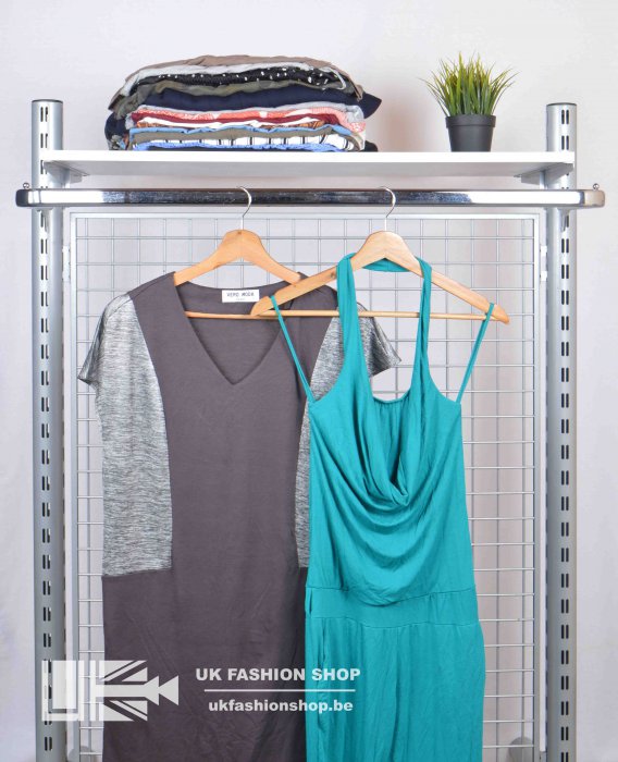 Girl summer dresses A 25 kg Girls summer dresses - grade A