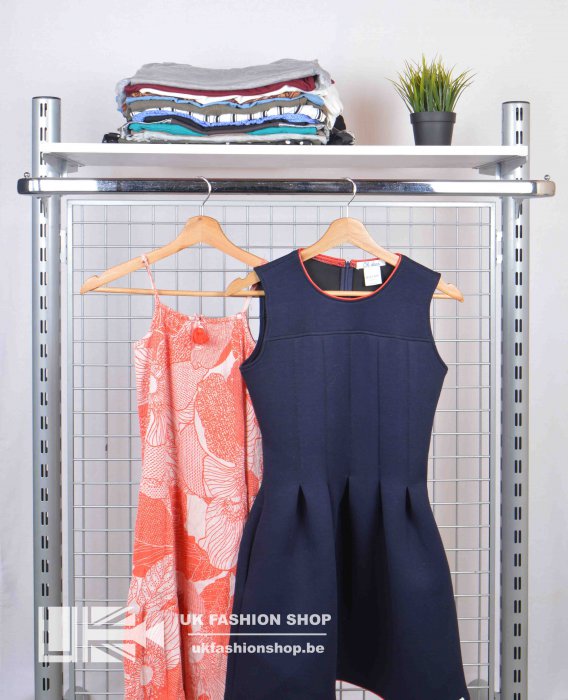 Girl summer dresses A 25 kg Girls summer dresses - grade A