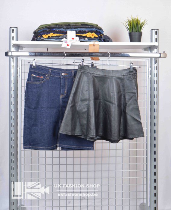 Girls summer skirts CR 25 kg Girls summer skirts - grade CR