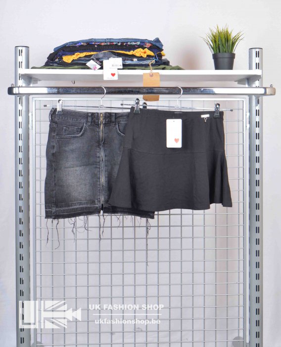 Girls summer skirts CR 25 kg Girls summer skirts - grade CR