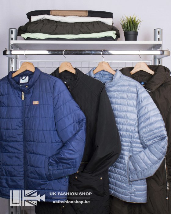 Women anorak & jackets A 25 kg Women anorak & jackets - grade A