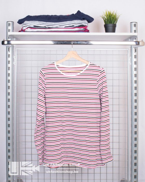 Women polos long sleeves A 25 kg Women polos long sleeves - grade A