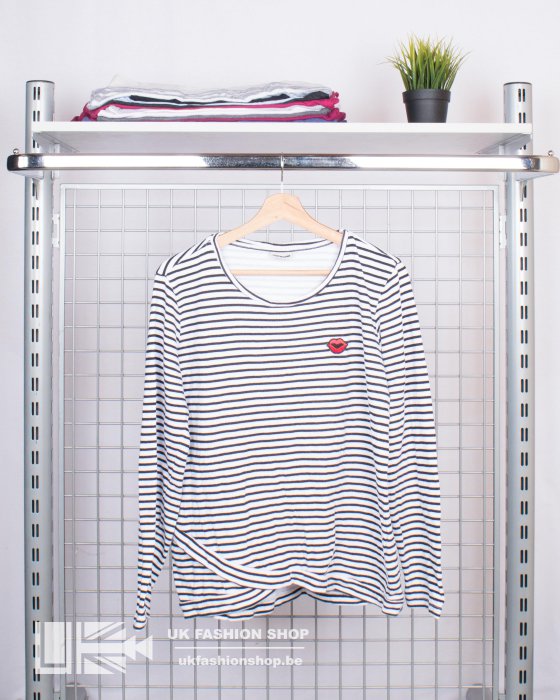 Women polos long sleeves A 25 kg Women polos long sleeves - grade A