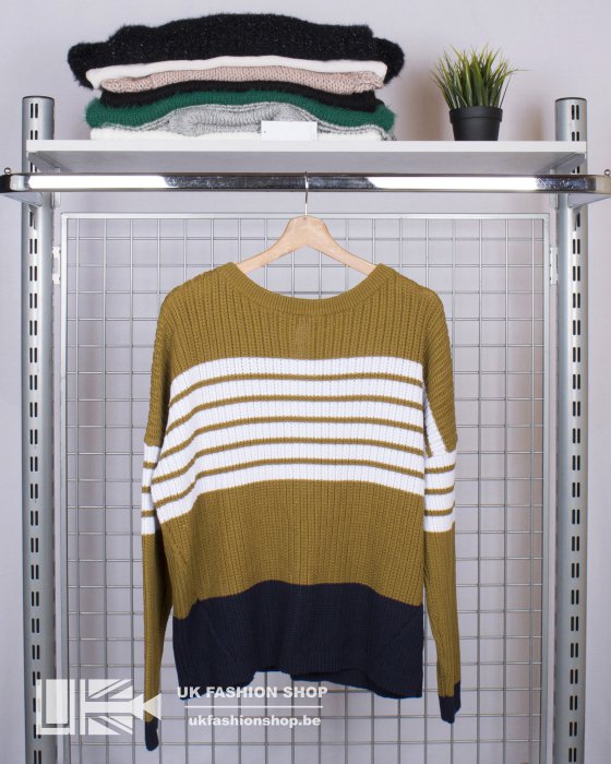 Women pullovers CR 25 kg women pullovers & sweaters - grade CR