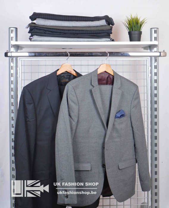 Men suits CR 25 Pcs. Men suits - grade CR