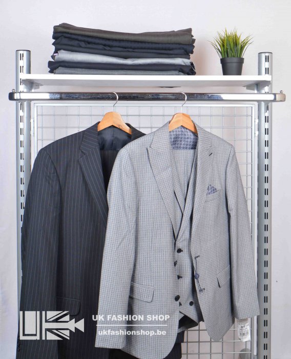 Men suits CR 25 Pcs. Men suits - grade CR