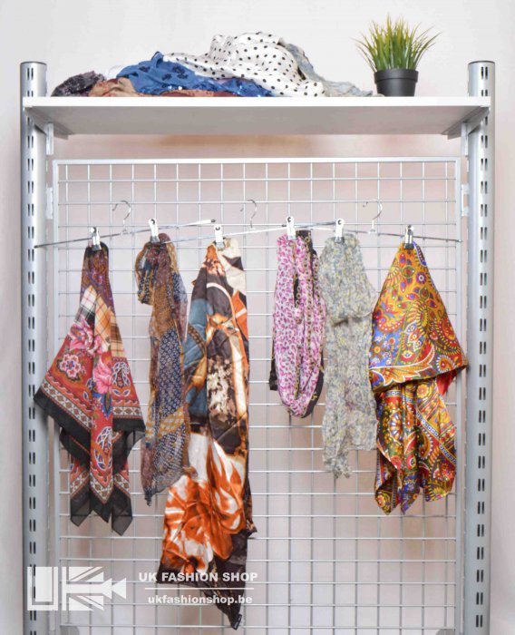 Scarves 20 kg Scarves - grade A + CR