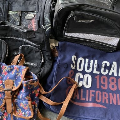 School bags A 25 kg School bags & backpacks - grade A