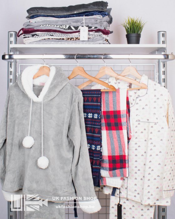 Adults winter night-/loungewear 20 kg Adults winter night / lounge wear - grade A + CR