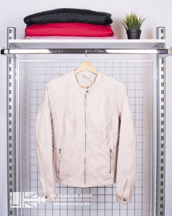 Women anorak & jackets 25 kg Women anorak & jackets - grade A + CR