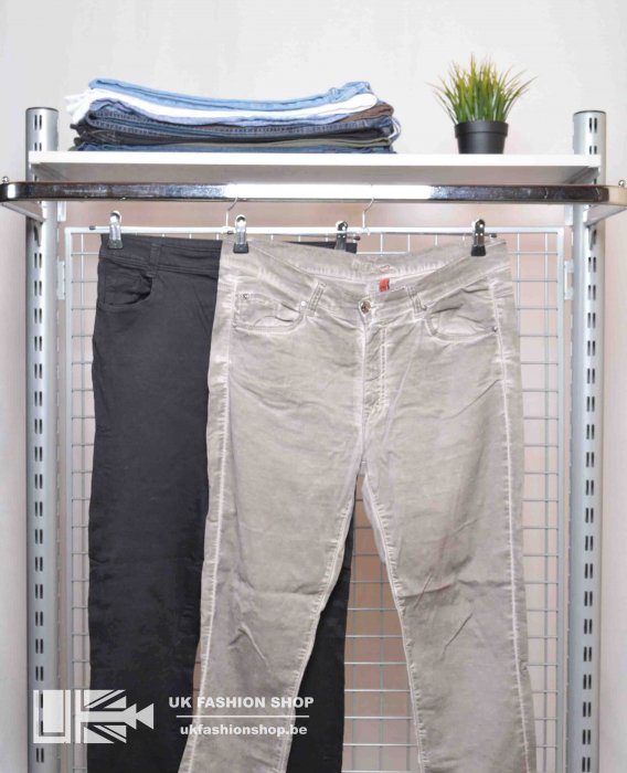 Women pants A 25 kg Women pants - grade A