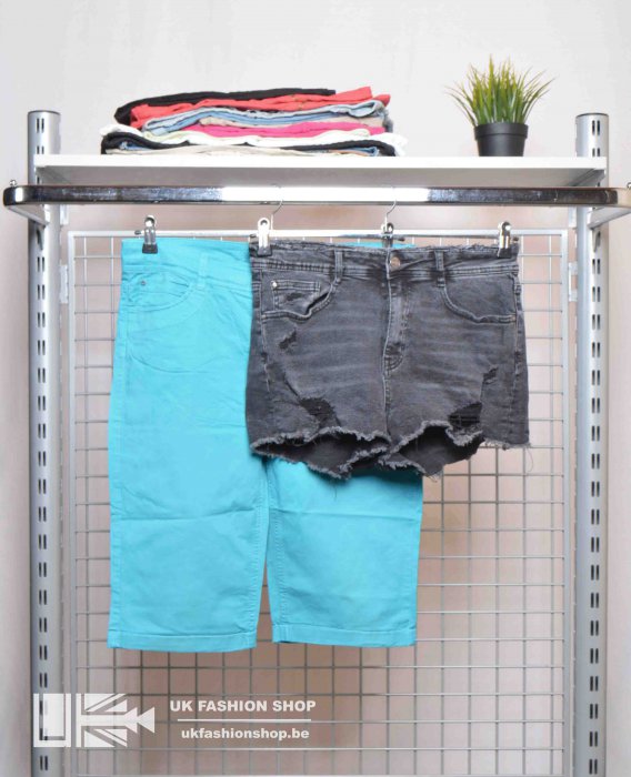 Women shorts A 25 kg Women shorts - grade A