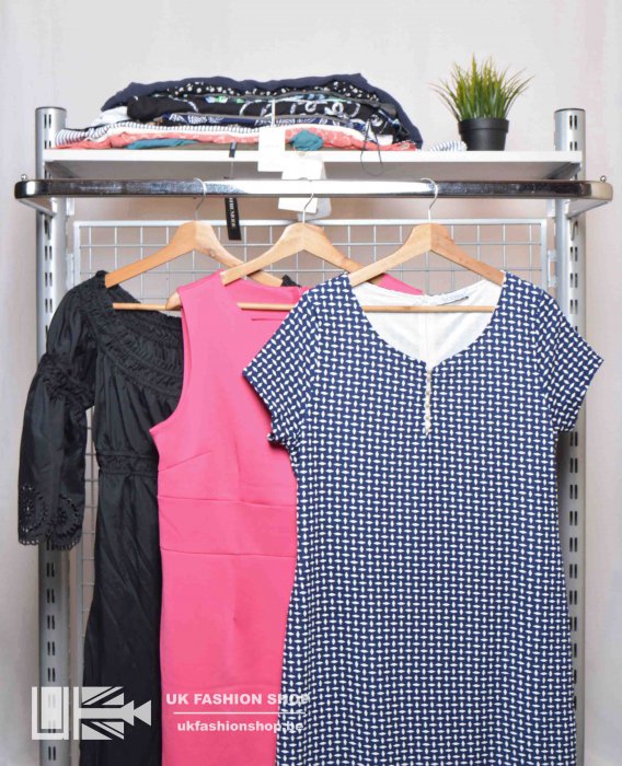 Women summer dresses CR 25 kg Women summer dresses - grade CR