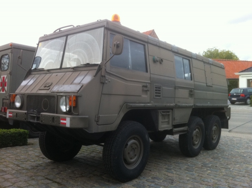 ZP004 - 712K1 Steyr Puch Pinzgauer 712K