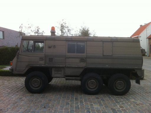 ZP004 - 712K1 Steyr Puch Pinzgauer 712K