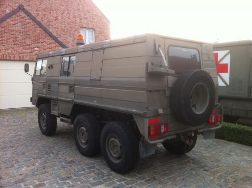 ZP004 - 712K1 Steyr Puch Pinzgauer 712K