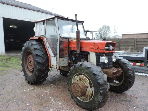 Z1 - MF188 4WD Massey Ferguson 188 4WD