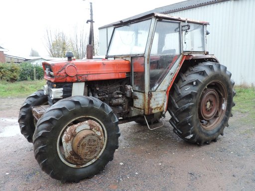 Z1 - MF188 4WD Massey Ferguson 188 4WD
