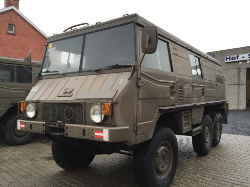 Z8949 - Pinz 712K2 - 1977 - 12000 km Steyr-Puch Pinzgauer 712K with only 12000 km