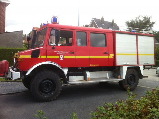 ZU016 - Unimog U1300L LF8 Brandweerwagen Unimog U1300L LF8 extended doublecab with fast axles (100 km/h)