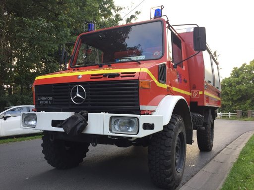 Z8905 - U1300L RW1 - GE2512 Unimog U1300L RW1 Firetruck