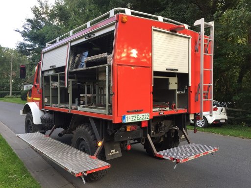 Z8905 - U1300L RW1 - GE2512 Unimog U1300L RW1 Firetruck