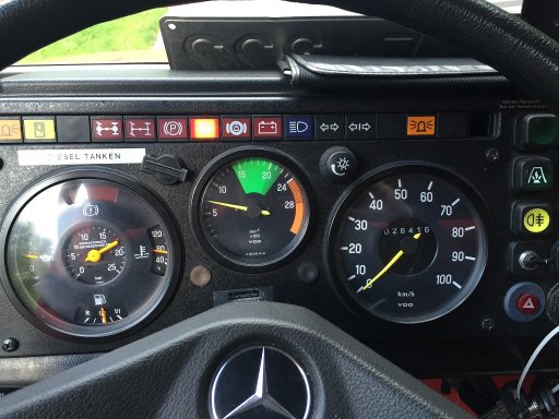 Z8905 - U1300L RW1 - GE2512 Unimog U1300L RW1 Firetruck