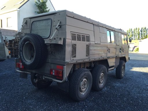 Z8932 - Pinz 712K - 1977 - 13000 km Steyr-Puch Pinzgauer 712K with 13000 km