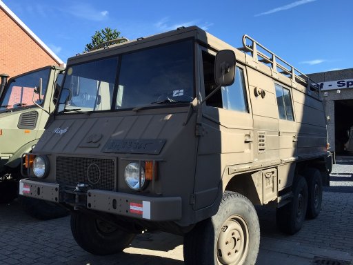 Z8932 - Pinz 712K - 1976 - 20000 km Steyr-Puch Pinzgauer 712K with 13000 km
