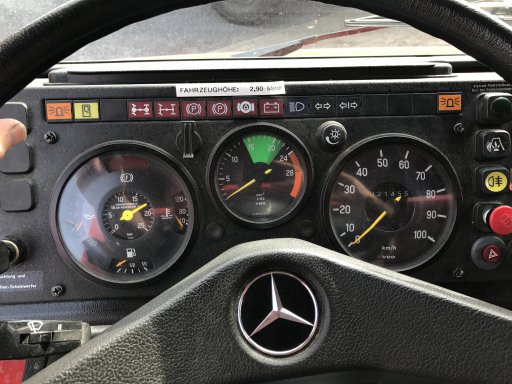 Z8701 - Unimog U1300L RW1 Turbo Unimog U1300L RW1 Turbo wich winch