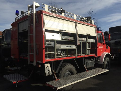 Z8899 - U1300L RW1 - OL273 Unimog U1300L RW1 Firetruck