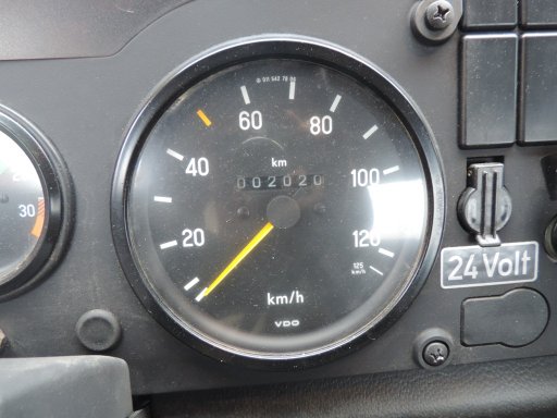 Z8983 - V23343 - Unimog U1350L - Belgisch leger Unimog U1350L Belgian army, close to new, only 2020 km