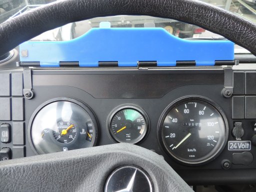 Z8986 - V22702 - Unimog U1350L - Belgisch leger Unimog U1350L Belgian army, close to new, only 19600 km