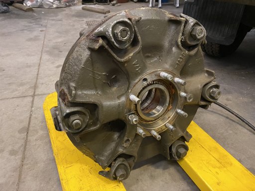 A680ax1001 Rear wheel hub Steyr A680