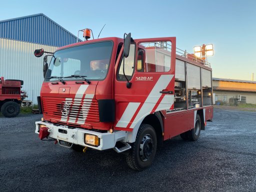 8500 - Mercedes 1428 AF firetruck Mercedes 1428 AF firetruck