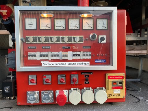 8500 - Mercedes 1428 AF firetruck Mercedes 1428 AF firetruck