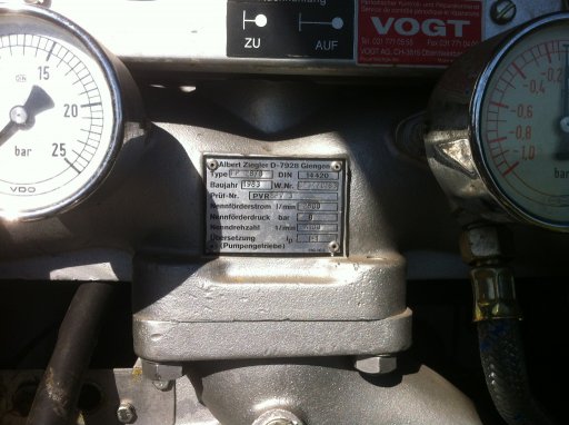 ZU011 - Unimog U1300L TLF Unimog U1300L Firetruck TLF OM352 Turbocharged